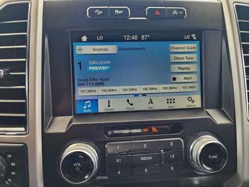 Used 2019 Ford F150 Lariat w/ Equipment Group 502A Luxury AWD/4WD image 26