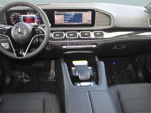 New 2026 Mercedes-Benz GLE 450 4MATIC Coupe image 17