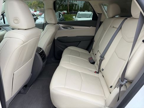 Certified 2023 Cadillac XT5 Premium Luxury image 9