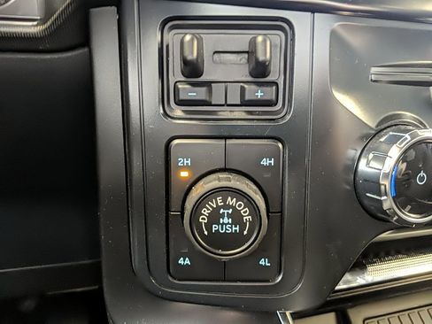 Used 2025 Ford F150 Raptor image 25