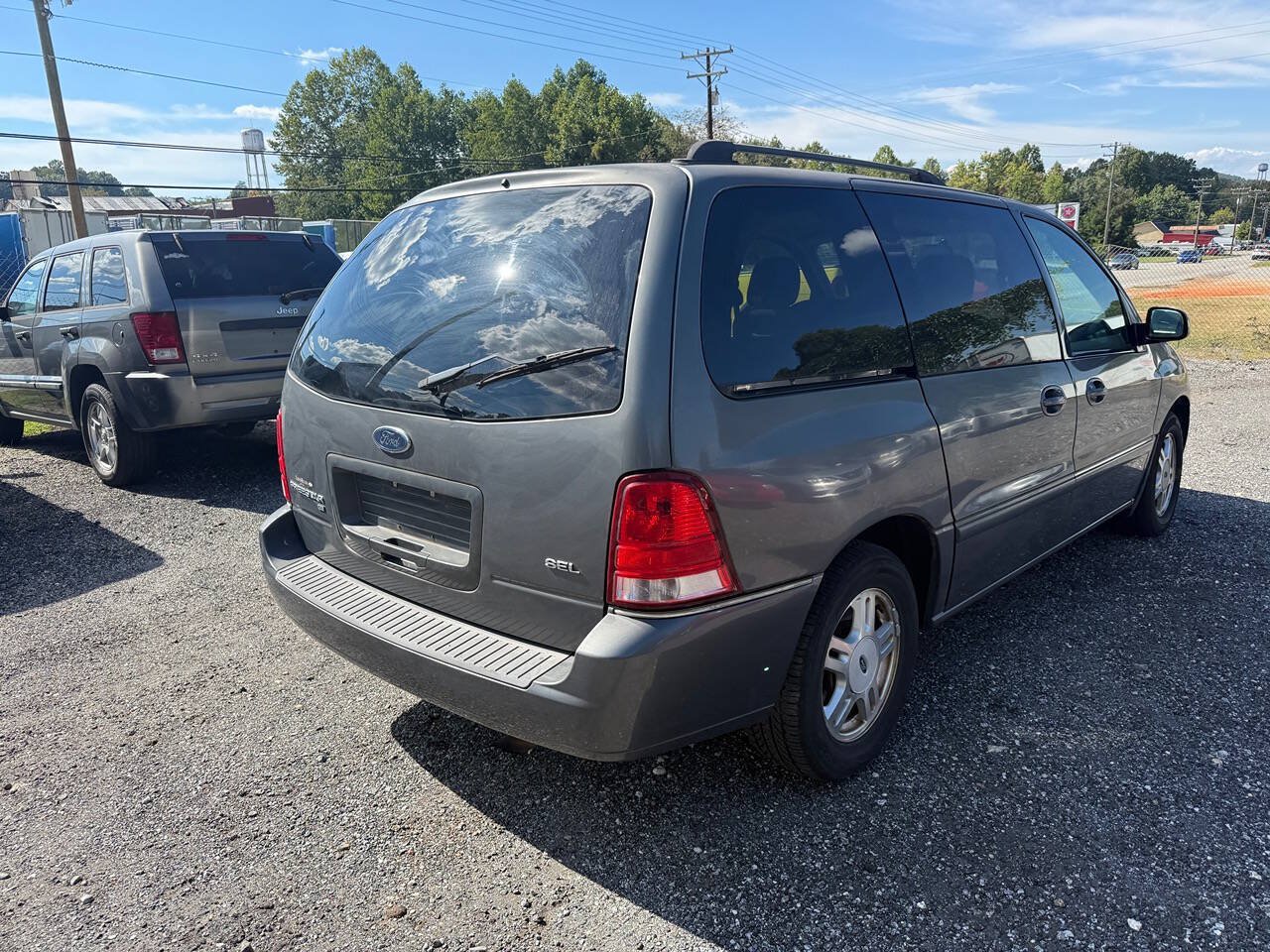 Used 2006 Ford Freestar SEL FWD image 12