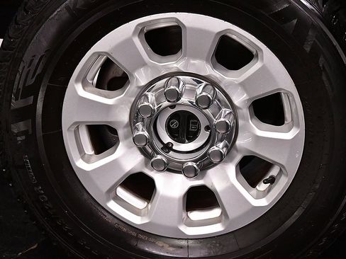 Used 2024 Ford F250 XLT image 10