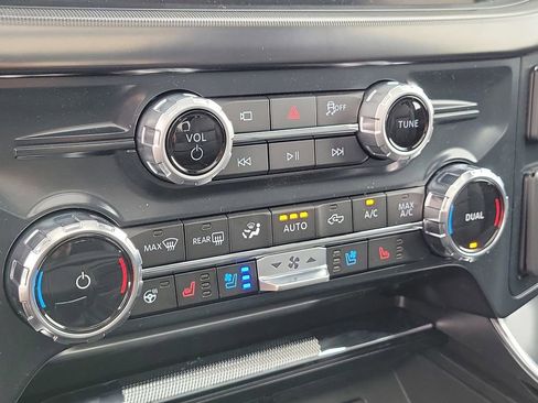 Used 2025 Ford F150 Raptor image 34