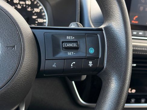 Used 2021 Nissan Rogue SV image 27