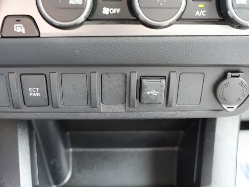 Used 2023 Toyota Tacoma SR AWD/4WD image 28