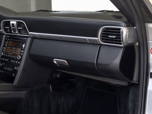 Used 2010 Porsche 911 Targa 4S image 46