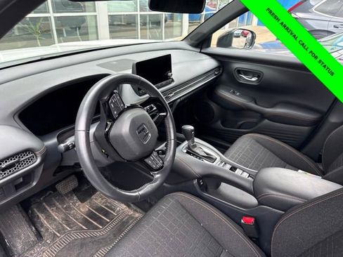 Used 2024 Honda HR-V Sport image 11