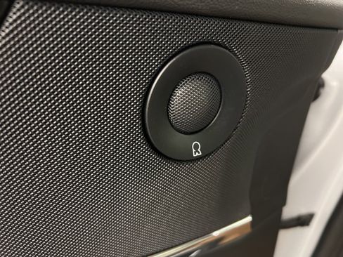 Used 2025 Lincoln Corsair Grand Touring w/ Equipment Group 302A image 28