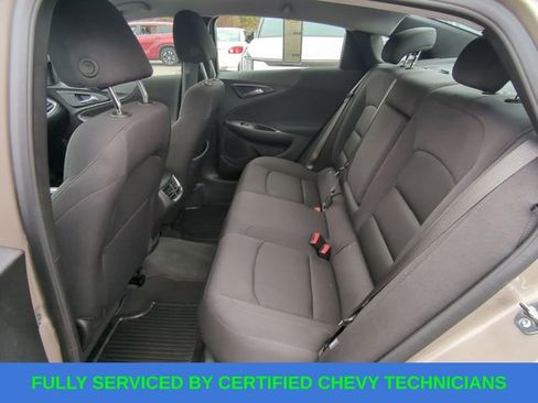 Used 2025 Chevrolet Malibu LT image 38