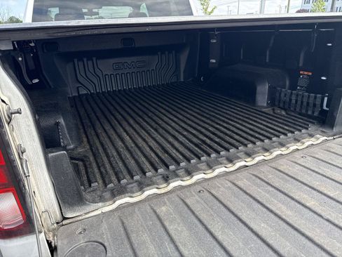 Used 2021 GMC Sierra 1500 SLE AWD/4WD image 5