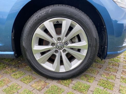 Used 2020 Volkswagen Golf 4-Door FWD image 27