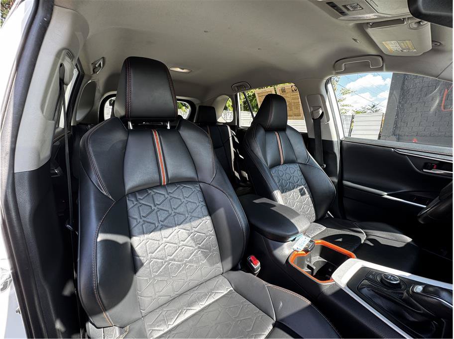 Used 2024 Toyota RAV4 Adventure AWD/4WD image 4