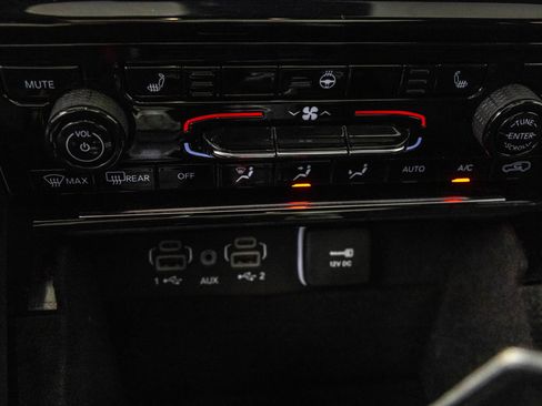 Used 2021 Jeep Grand Cherokee L Limited image 28