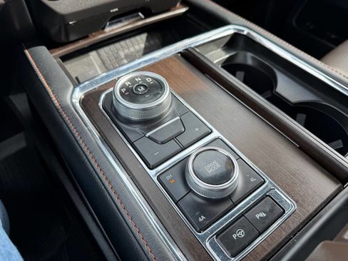 Used 2021 Ford Expedition King Ranch image 28