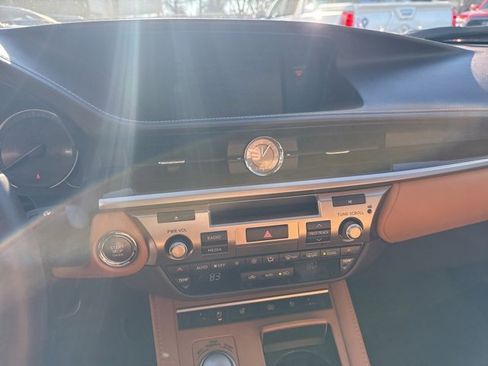 Used 2016 Lexus ES 350 image 11