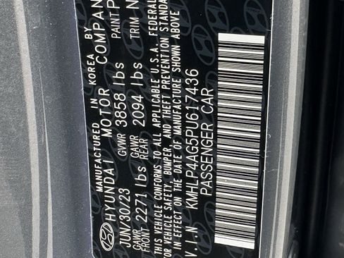 Used 2023 Hyundai Elantra Limited FWD image 31