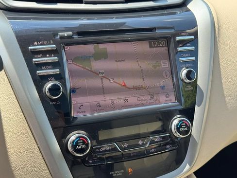 Used 2019 Nissan Murano SL w/ SL Technology Package FWD image 22