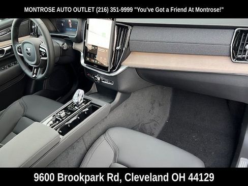 New 2026 Volvo XC90 B6 Plus w/ Protection Package Premier image 18