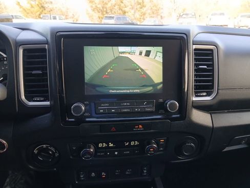 Used 2023 Nissan Frontier SV w/ SV Convenience Package image 18