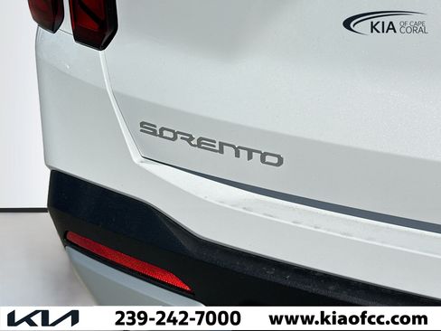 New 2026 Kia Sorento LX FWD image 10