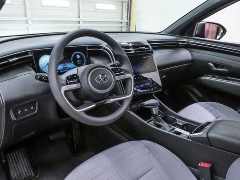 Certified 2024 Hyundai Santa Cruz SEL w/ Activity Package FWD image 2