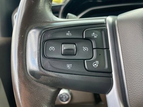 Used 2022 GMC Sierra 1500 SLT w/ SLT Convenience Package AWD/4WD image 19