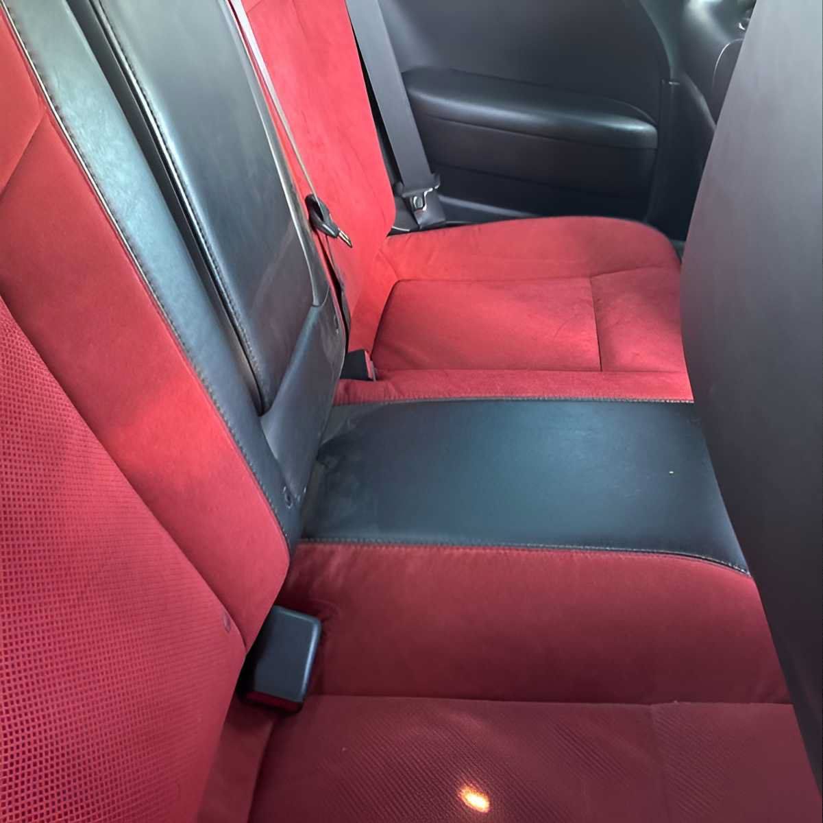 Used 2021 Dodge Challenger R/T Scat Pack RWD image 4