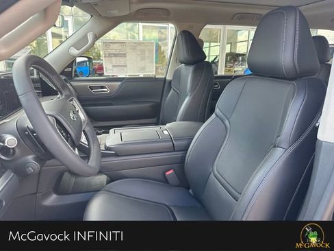 New 2026 INFINITI QX80 Pure w/ Cargo Package image 12