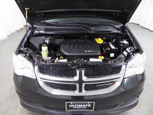 Used 2016 Dodge Grand Caravan SXT image 33