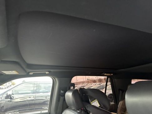 Used 2020 Ford Expedition XLT w/ Equipment Group 202A image 6