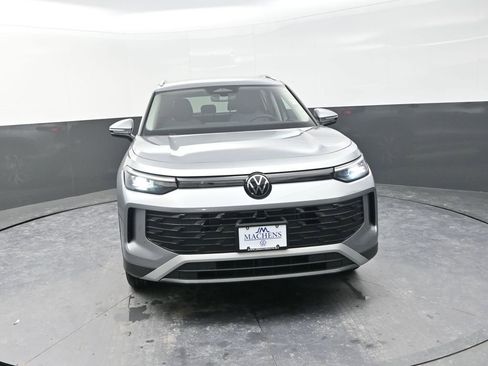 New 2026 Volkswagen Tiguan S AWD/4WD image 2
