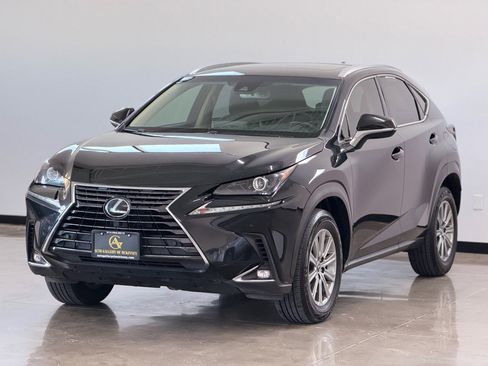 Used 2018 Lexus NX 300 FWD image 3
