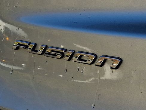 Certified 2019 Ford Fusion SE image 30