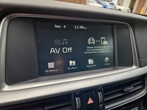 Used 2020 Kia Optima LX image 40