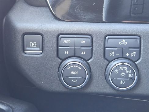 Used 2022 Chevrolet Silverado 1500 RST w/ All Star Edition Plus image 17