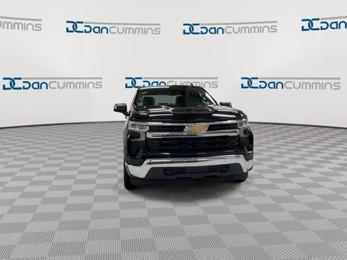 Used 2025 Chevrolet Silverado 1500 LT AWD/4WD image 3