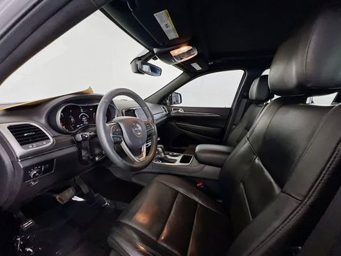 Used 2019 Jeep Grand Cherokee Limited w/ Luxury Group II image 20
