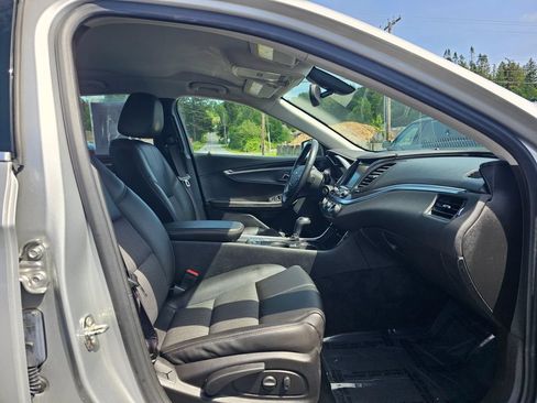 Used 2016 Chevrolet Impala LT w/ Convenience Package FWD image 10