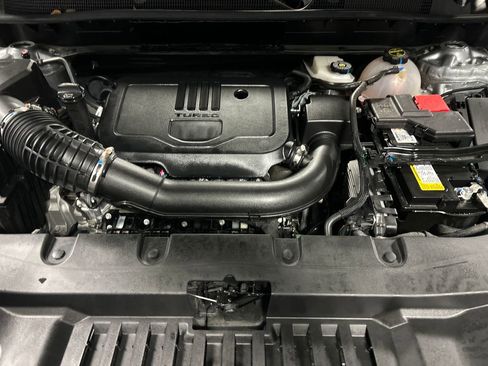 Used 2025 Chevrolet Blazer LT FWD image 26