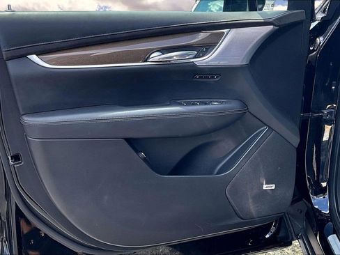 Certified 2023 Cadillac XT6 Sport w/ LPO, ONYX Package AWD/4WD image 20