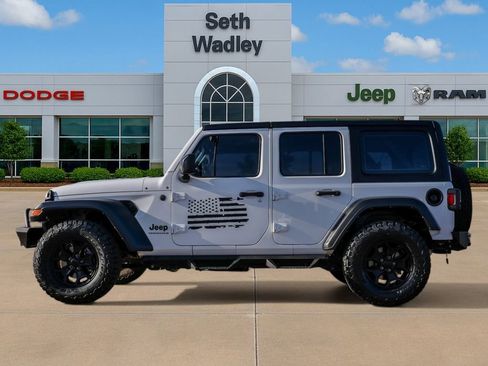 Used 2023 Jeep Wrangler Sport image 4