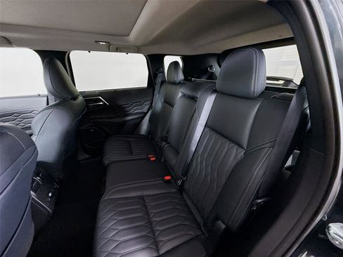 New 2026 Mitsubishi Outlander SEL image 22