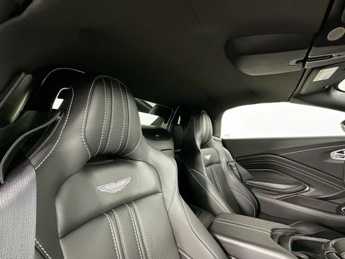 Used 2021 Aston Martin V8 Vantage Roadster RWD image 24