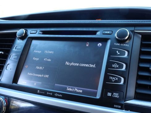 Used 2016 Toyota Highlander XLE image 30