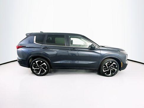 Used 2024 Mitsubishi Outlander SE image 10