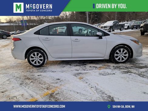 Used 2023 Toyota Corolla LE image 5