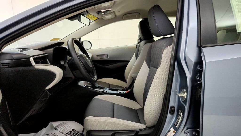 Used 2023 Toyota Corolla LE w/ Carpet Mat Package (TMS) FWD image 25