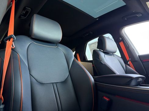 New 2026 Genesis GV70 2.5T Sport Prestige AWD/4WD image 17
