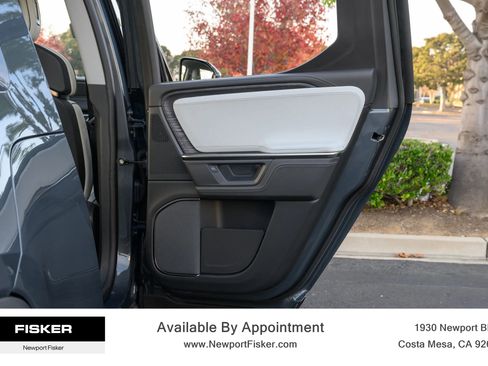 Used 2025 Rivian R1T Adventure image 26