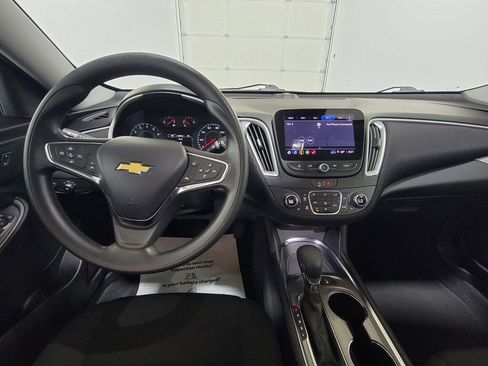 Used 2024 Chevrolet Malibu LT image 12